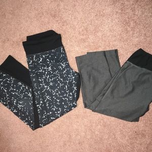 Lot of 2 Under armour Crop Leggings Small